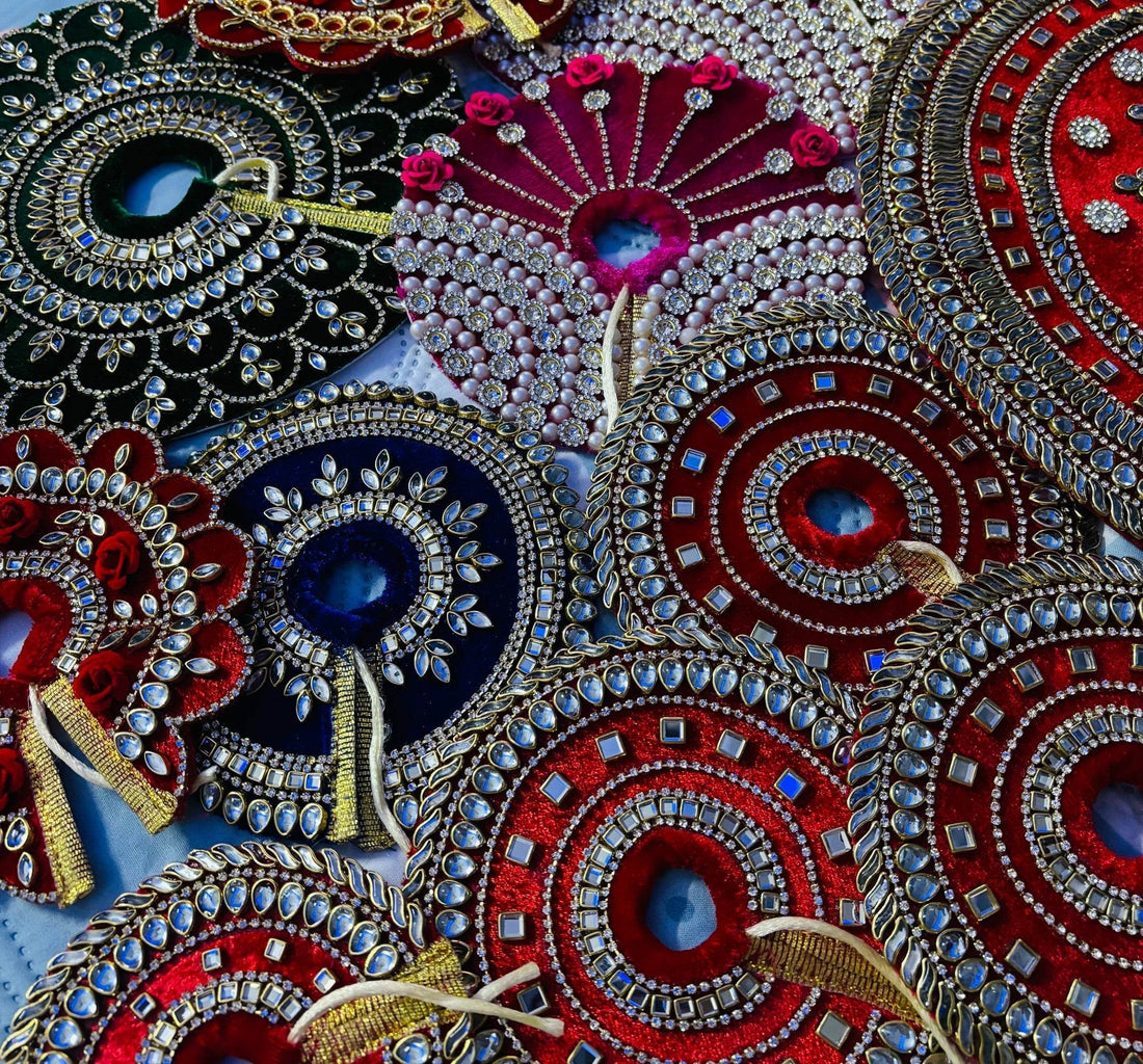 How to Choose the Perfect Poshak for Your Laddu Gopal - Vrindahaat