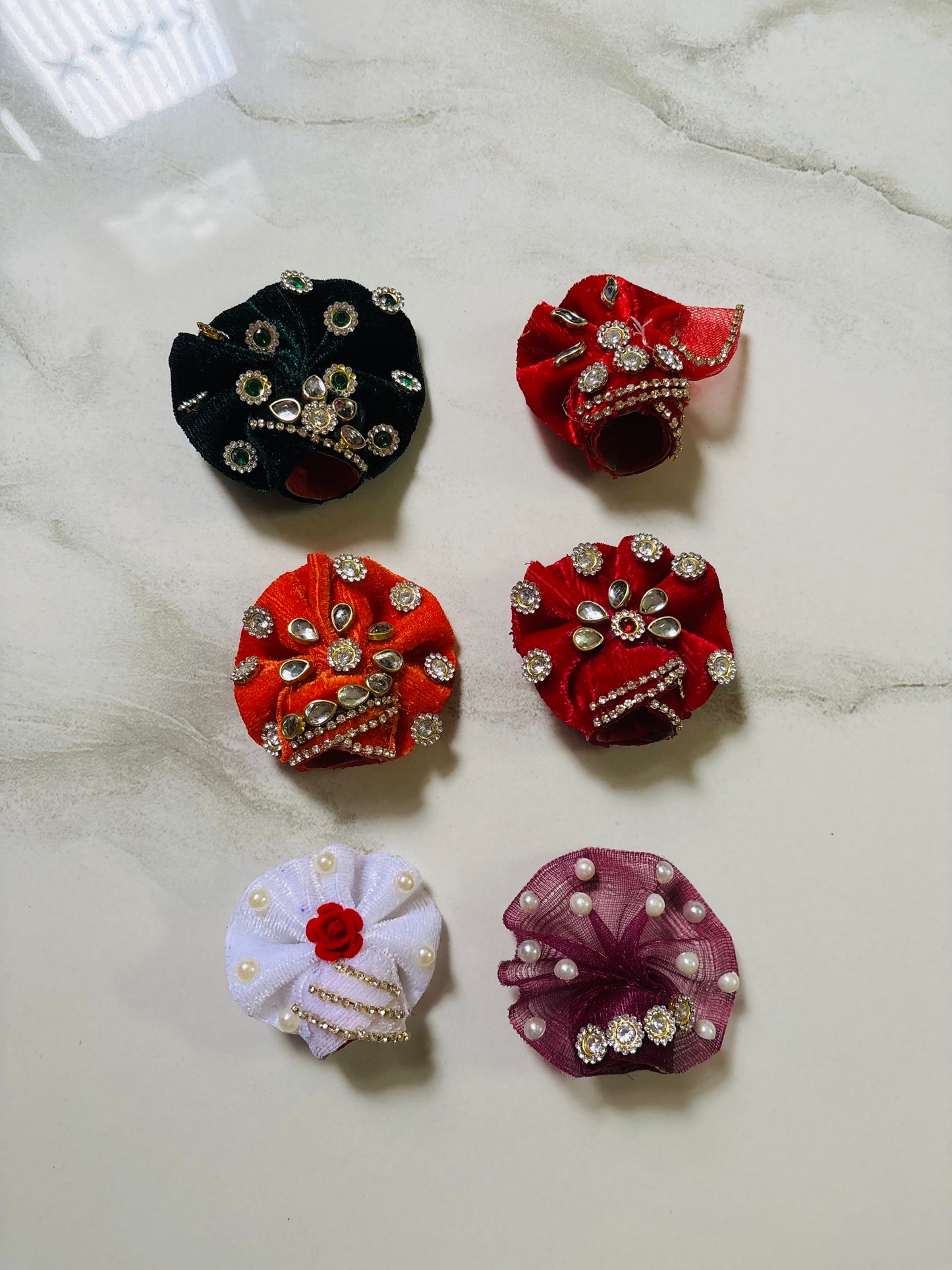 Combo pack of 6 dresses with pagdi