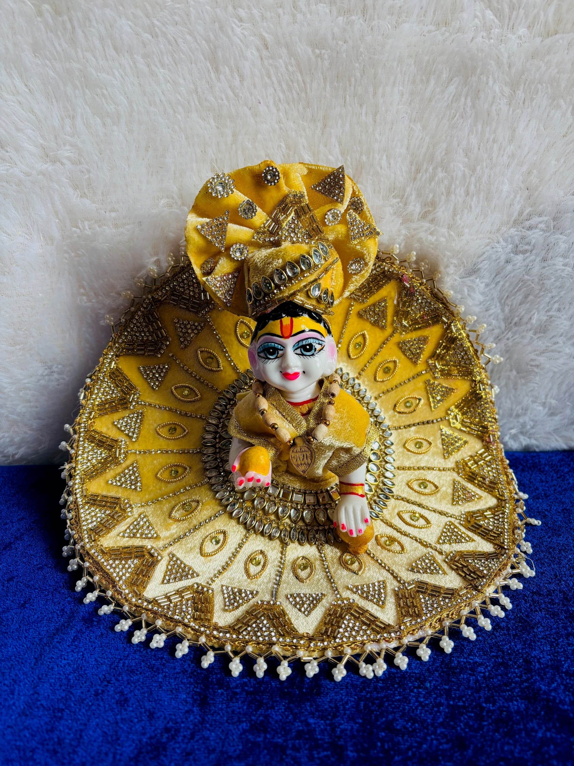 Golden dress jerken work with pagdi - Vrindahaat