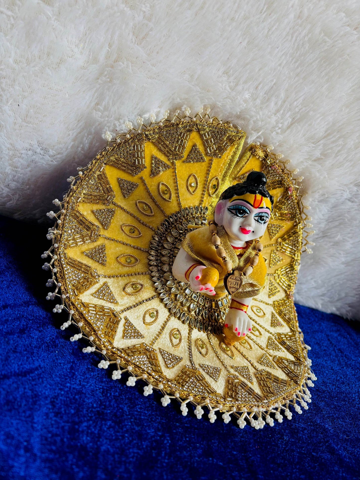 Golden dress jerken work with pagdi - Vrindahaat